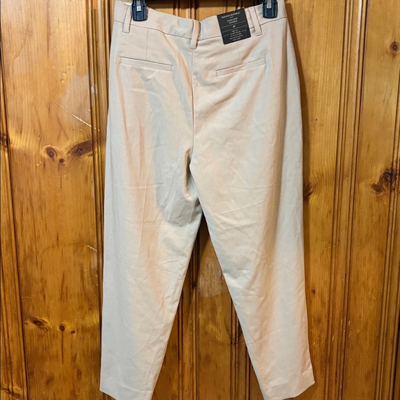NEW! Banana Republic Tapered Tan Pants - Ankle Length - High Rise - Size 4P - Picture 8 of 11
